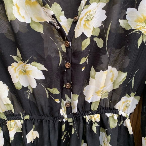 Forever 21 Sheer Floral Maxi - Picture 5 of 9